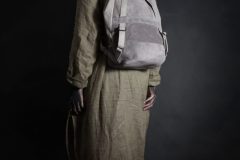 Pan_greysuede_backpack