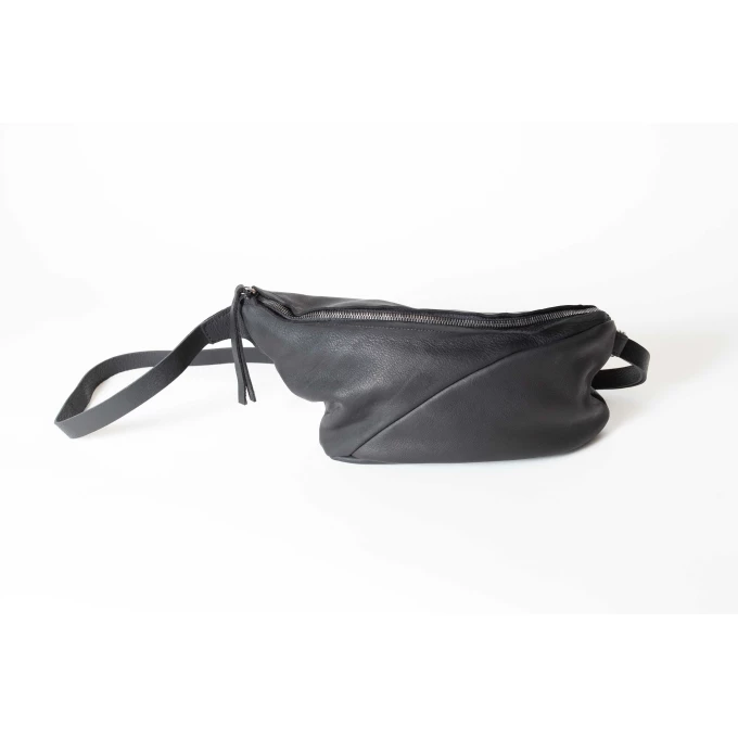 AOM x MDK organic shape fannypack (2 colors / 3 leather qualities available)