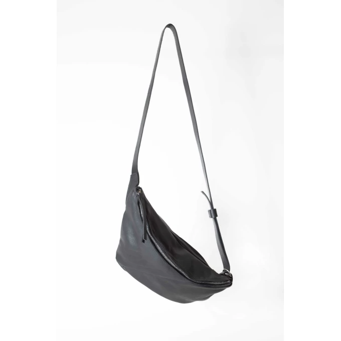 AOM x MDK organic shape fannypack (2 colors / 3 leather qualities available)