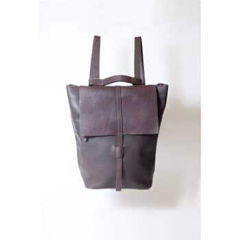 TESRIS backpack-bag with flap full leather structured oxblood